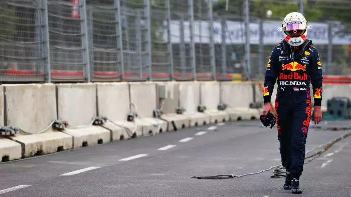 Implicações nome falso Verstappen desempenho