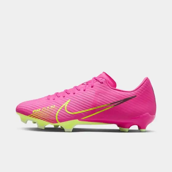 Should rugby boots be tight