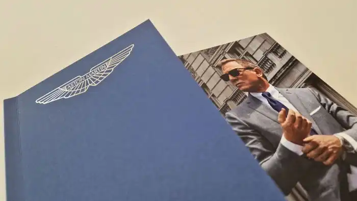 Impacto das redes sociais na percepção da marca Aston Martin