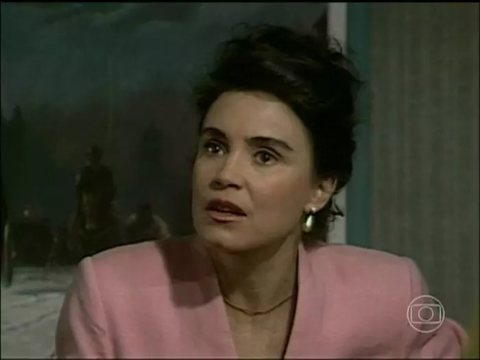 Ivan confronta Raquel, em Vale Tudo: 'Sua filha já vendeu a casa'