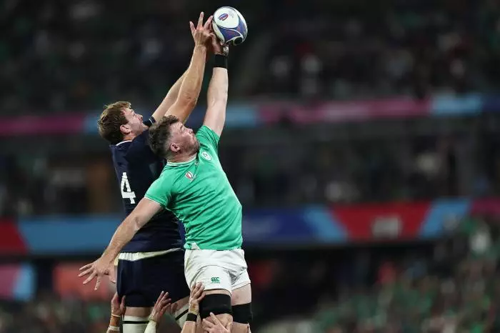 Irlanda vence escócia rugby jogo apertado