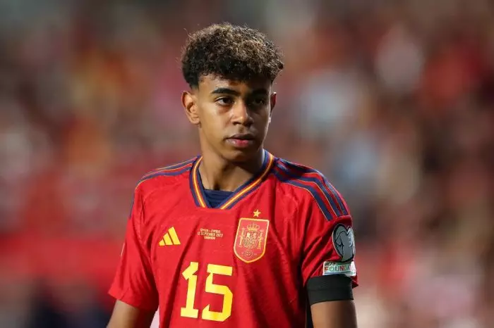 Quanto Yamal ganha por mês no Barcelona