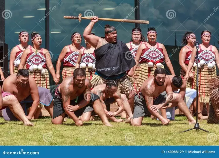 Haka maori warrior sinchi Haka maori warrior sinchi