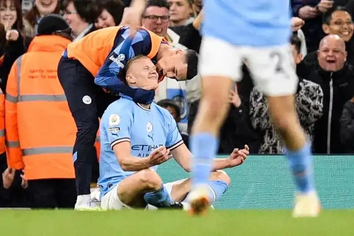 Haaland marca e City goleia Copenhague na Champions; Dortmund afunda ... Haaland marca e City goleia Copenhague na Champions; Dortmund afunda ...