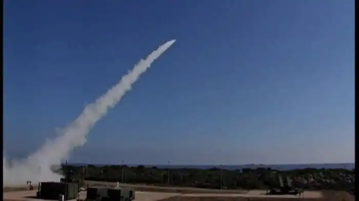 Il missile russo distrugge il sistema di difesa aerea ucraino - Video Il missile russo distrugge il sistema di difesa aerea ucraino - Video