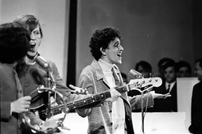 Festival de 1967, da Record - 20/10/2017 - Banco de Dados - Fotografia ... Iii Festival Da Mpb 1967