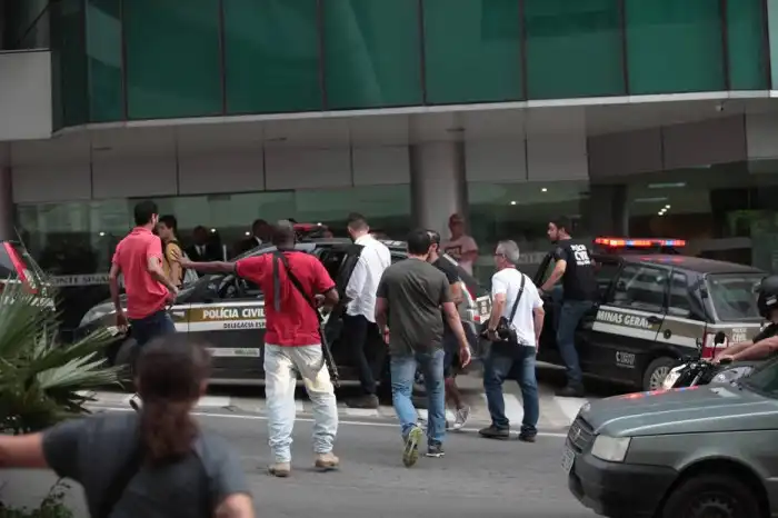 Suspeito de matar empresário de Guarulhos é preso em Curitiba ... Suspeito de matar empresário de Guarulhos é preso em Curitiba ...