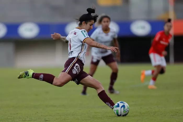 Brasileirão feminino tem estreia tardia na Globo, mas alcança 27,5 ... Brasileirão feminino tem estreia tardia na Globo, mas alcança 27,5 ...