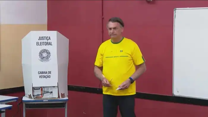 Após votar, Bolsonaro demonstra otimismo: “expectativa é de vitória ... Bolsonaro Hoje
