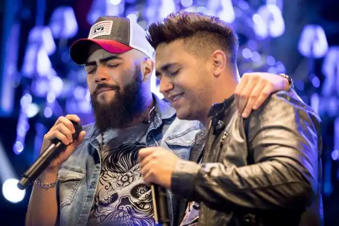 Henrique e Juliano: valor que dupla recebe por show é absurdo Henrique E Juliano Passo Fundo