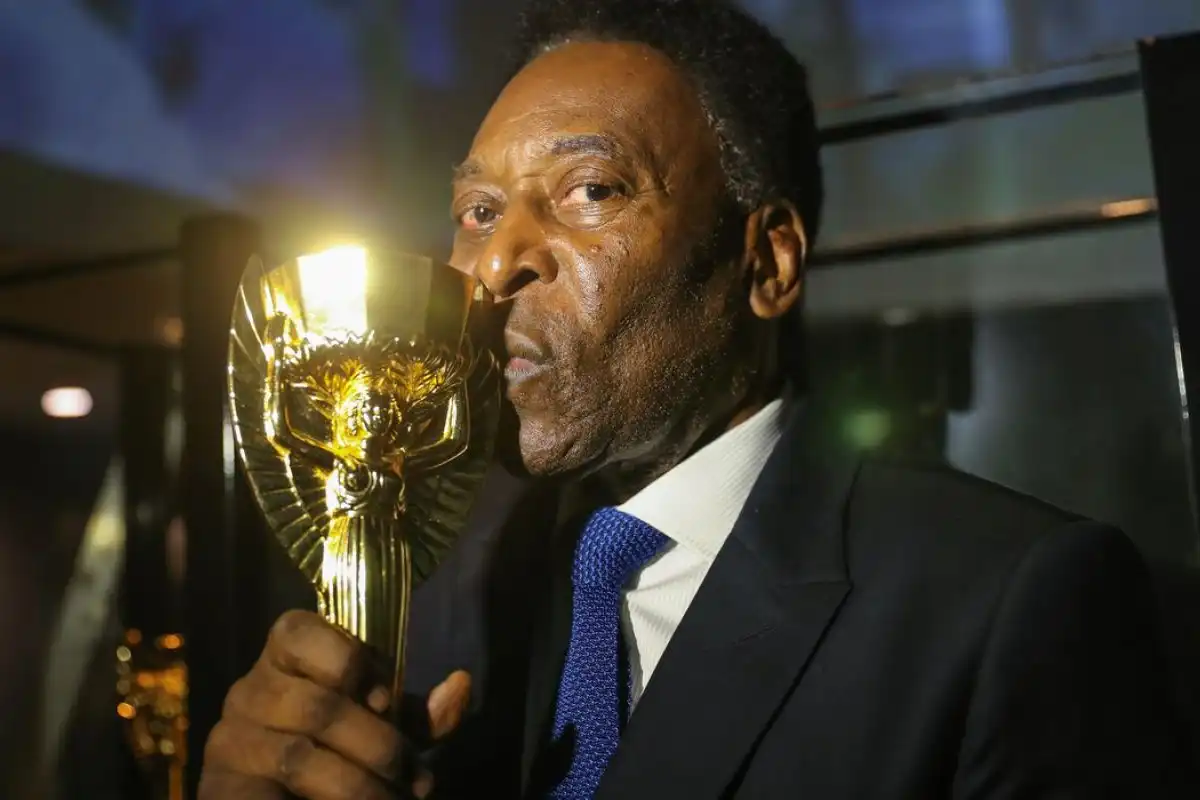 Saiba quantos gols Pelé fez durante toda a carreira - Esportes | Farol ...