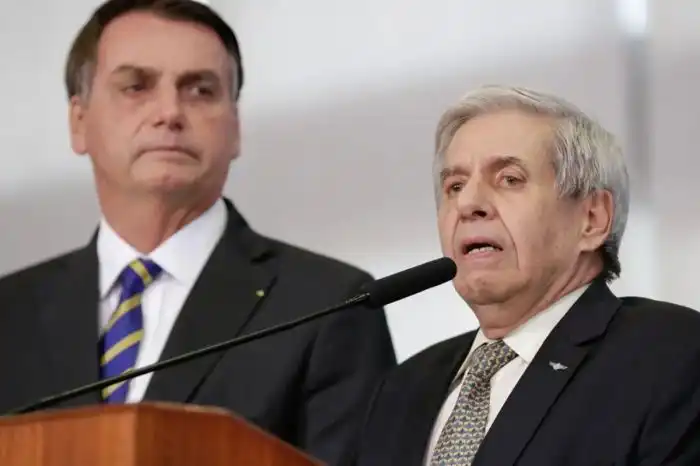 General Heleno acabou se traindo no interrogatório... | VEJA General Heleno