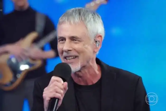 Ritchie celebra 40 anos de 'Menina veneno' e novos fãs no Youtube Ritchie celebra 40 anos de 'Menina veneno' e novos fãs no Youtube
