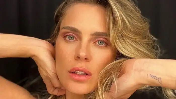 Carolina Dieckmann revela que fez uma cirurgia: 'Estou de repouso. Está ... Carolina Dieckmann