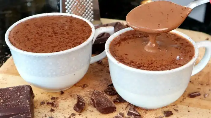CHOCOLATE QUENTE CREMOSO CHOCOLATE QUENTE CREMOSO