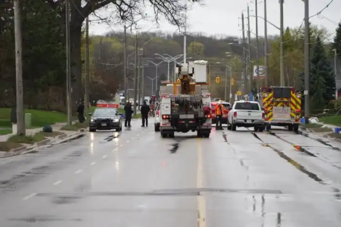 Major incident declared at harbour after 'fluid leak' | Flipboard Harbor East streets reopen after emergency response to fuel leak