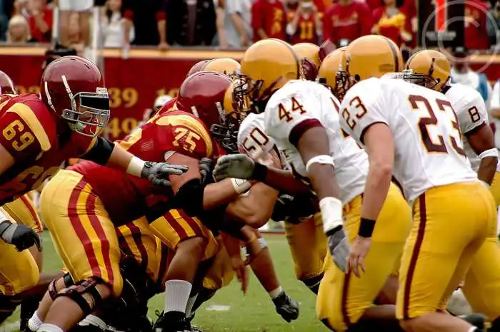 Is Rugby Union tougher than American Football? Is rugby tougher than football?