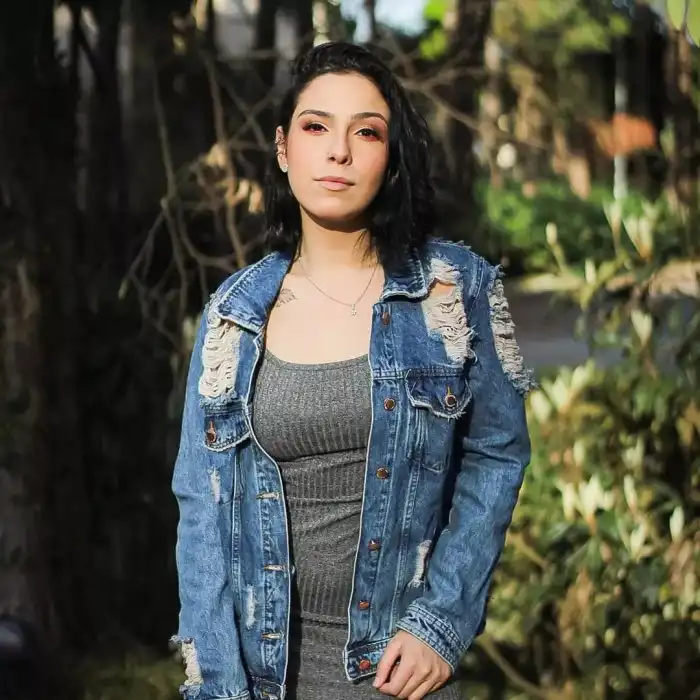Isabela Tibcherani Instagram