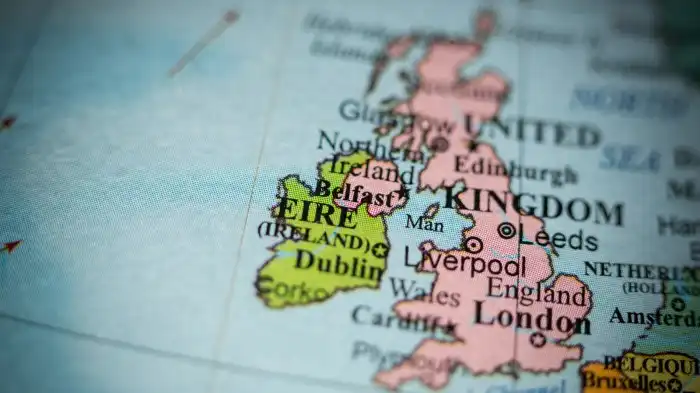 Britannica irish geographical country ascendancy protestant éire eire Why is Ireland two countries?
