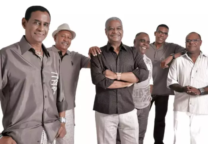 Fundo de Quintal - Ouvir todas as 355 músicas Mario Sergio Fundo De Quintal