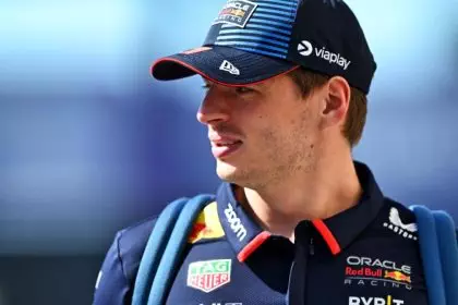 Fórmula 1 estratégia Verstappen uso nome falso