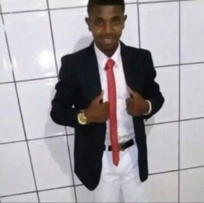 Onde encontrar o perfil do Davi Brito no Twitter