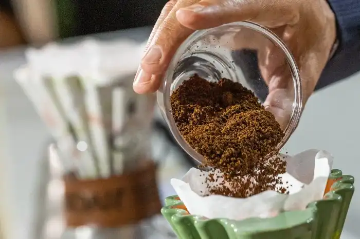 Café com pedras: Proibição a 19 marcas e indenização de 10 mil