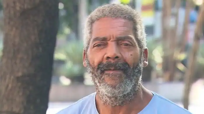HIPERSESSÃO : Ex 'Raça Negra' é morador de rua