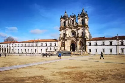 Qual O Significado Da Palavra Mosteiro